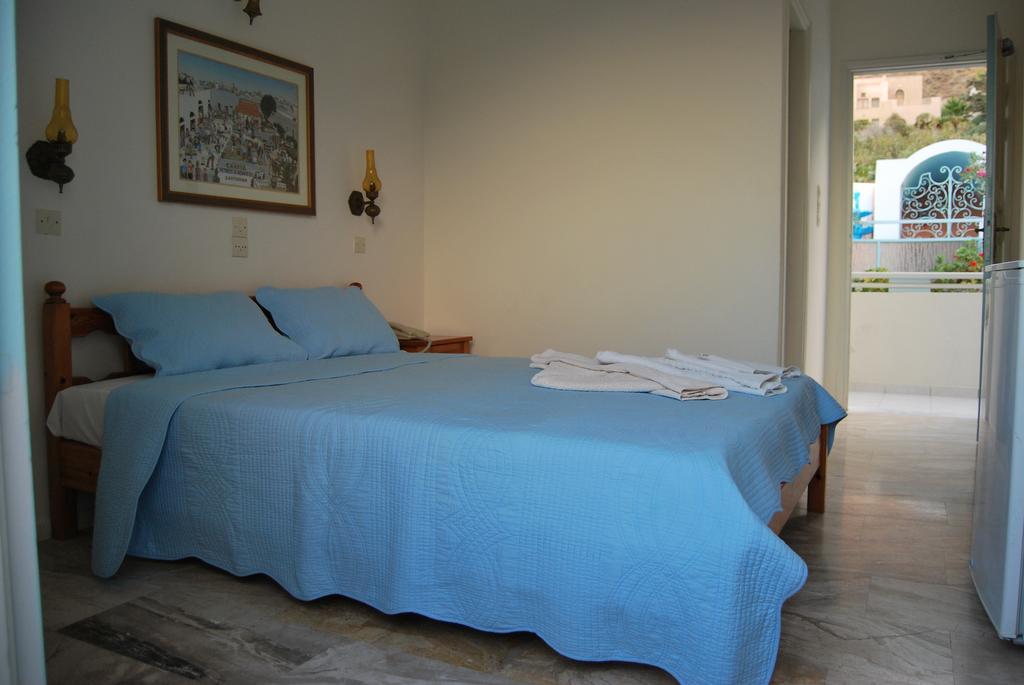 Villa Anneta Kamári Extérieur photo